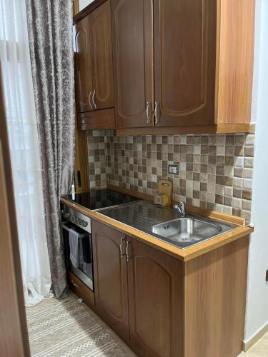 Η κουζίνα ή μικρή κουζίνα στο VillaLumora