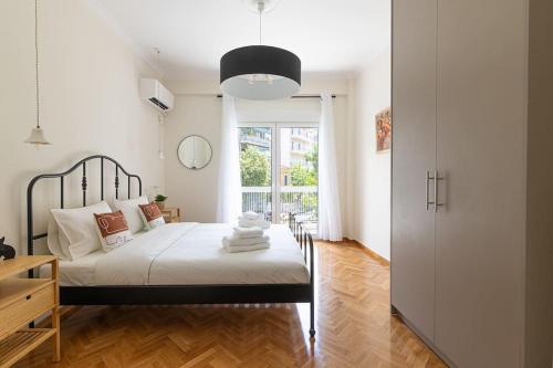 Thrive apt 100metre to Acropolis