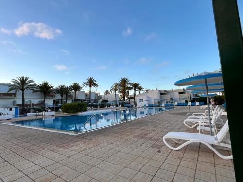 Hồ bơi trong/gần Piso F-Primavera GT