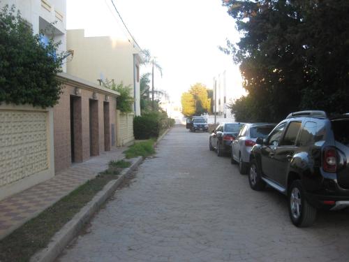 Gambar di galeri bagi Appartement Tétouan, M'diq, avec jardin di Mouklata