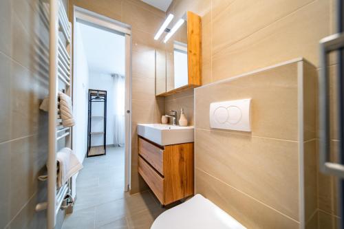 Ένα μπάνιο στο Arti Homes Rab