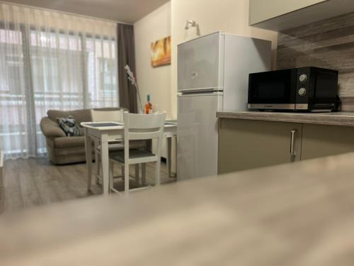 Foto dalla galleria di Апартаменти и Студиа Алекса Созопол Apartments and Studios Alexa Sozopol a Sozopol