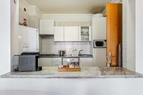Sunset View Apartment in Costa da Caparica