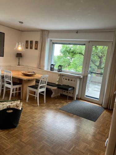 Posezení v ubytování Ferienwohnung Am Bach, Riefensberg, Bregenzerwald