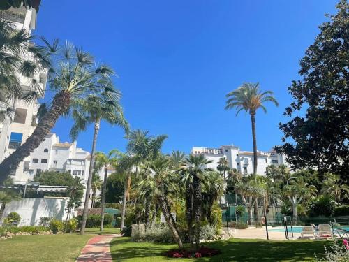 Puerto Banus 3 bed room - pool by Casa del sol HR