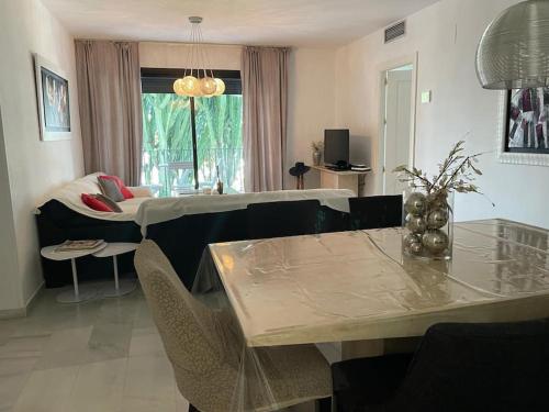 Puerto Banus 3 bed room - pool by Casa del sol HR