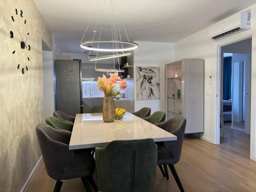 Posezení v ubytování Capsula Luxury Apartment Umag