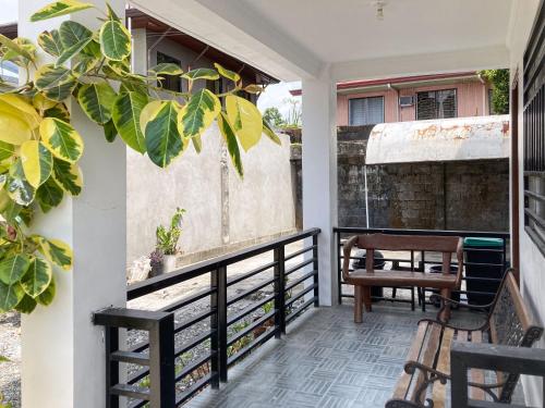 Balkón nebo terasa v ubytování Spacious 3BR house in La Union near beach