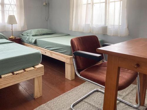 Postel nebo postele na pokoji v ubytování Spacious 3BR house in La Union near beach