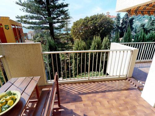 Appartement Calme avec Terrasse et Parking à 5 min de la Mer à Menton - FR-1-196-203