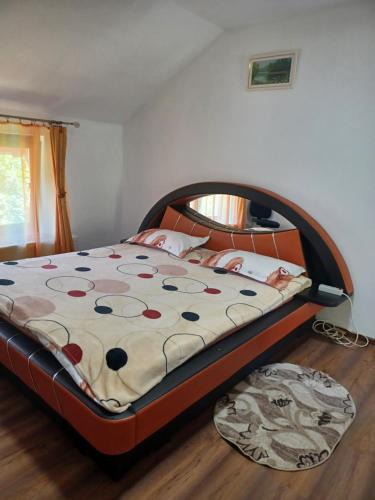 Postel nebo postele na pokoji v ubytování Casa Mariana - Comuna Arefu, Transfăgărășan