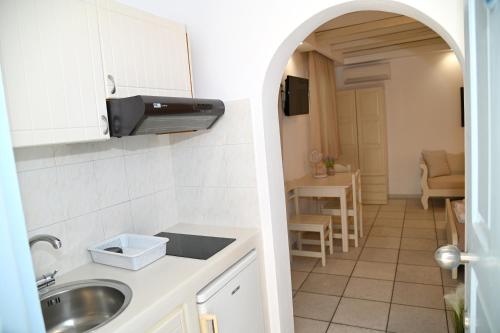Gallery image of Galini Studios in Mikri Vigla