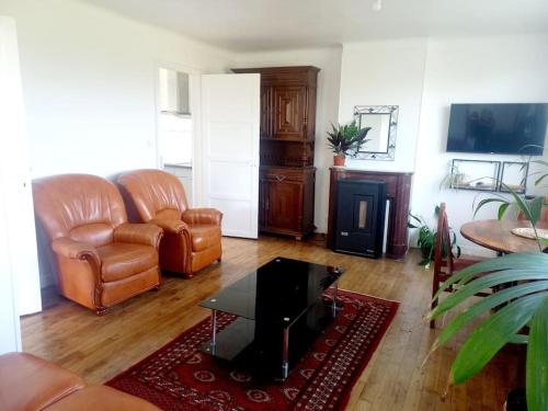 3,5 kms des plages de Binic 3 chambres jardin linge wifi