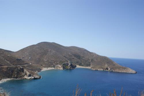 an island in the middle of the ocean at Thelea Mani in Kafióna