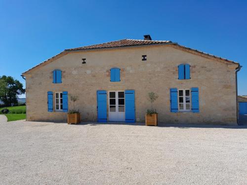 Το κτήριο όπου στεγάζεται  το bed & breakfast
