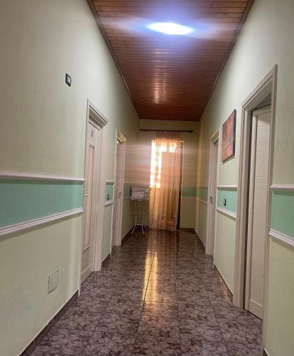 Φωτογραφία από το άλμπουμ του Aragosta Shengjin σε Sakës