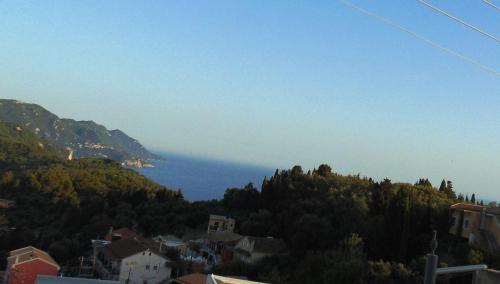 Pelekas Sea View, Kaizer throne, Lalis House