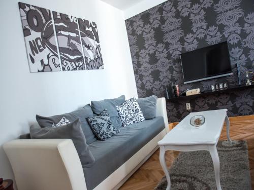 Salon ili bar u objektu Apartment Marshall Resavska