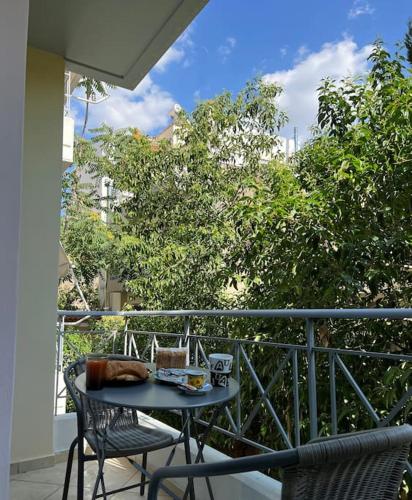 Comfortable apartment at skouze hill