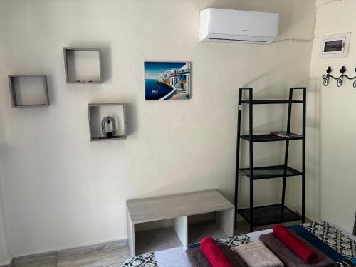 Gallery image of Sophia's Home near the sea - Olivia Studios in Agia Triada
