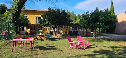 Gallery image of Gîte 4 - LE RAZAL in Vallon-Pont-dʼArc