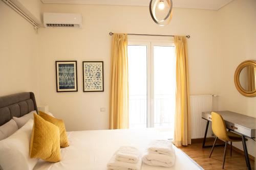 Spacious Glyfada Golf 4BR -Near Beach + Shops