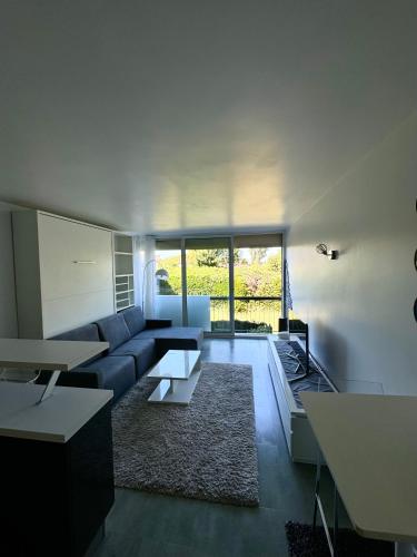 Cute studio next to beach