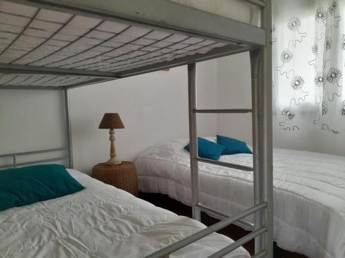 Photo de la galerie de l'établissement Chambre 2 adultes 2 enfants & Jardin, à Messanges