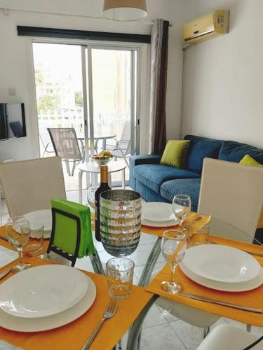 Άνετο παραλιακό διαμέρισμα Λάρνακα ΜΑΚΕΝΖΙ