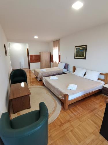 Posezení v ubytování Garni Hotel Panorama Lux