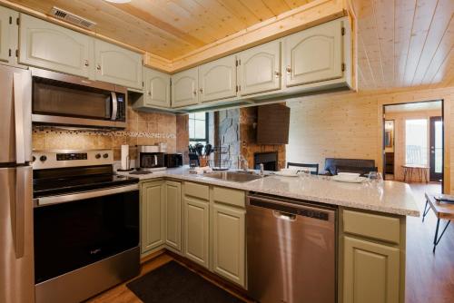 Afbeelding uit fotogalerij van Mountain Views at Dolly's Castle Unit 3 in Sevierville