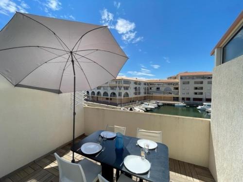 Studio cabine avec terrasse, proche plage - FR-1-338-106