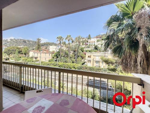 Spacieux 2 pièces avec piscine, terrasse et parking, proche plages et commodités - Menton Garavan