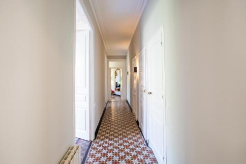 22DIA1087- New 2BR flat in the center!