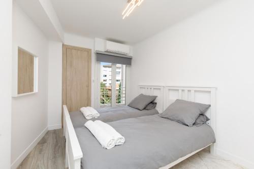 Premium 80sqm Apartment Opposite Martinez, Steps from Congress Center photo 42