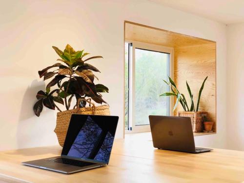 Imagen de la galería de Eco Tiny Home & Office for Digital Nomads, en Vallmoll