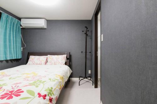 Super close to Dotonbori! Great location room#405