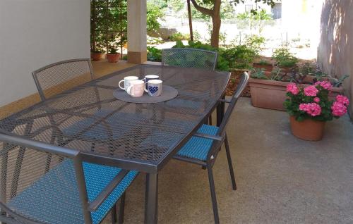 3 Bedroom Beautiful Home In Veli Iz