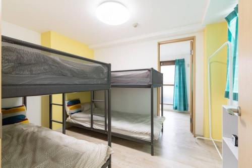 Super close to Dotonbori! Great location room#602