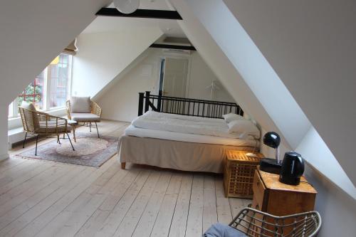 Postel nebo postele na pokoji v ubytování Bjerred B&B