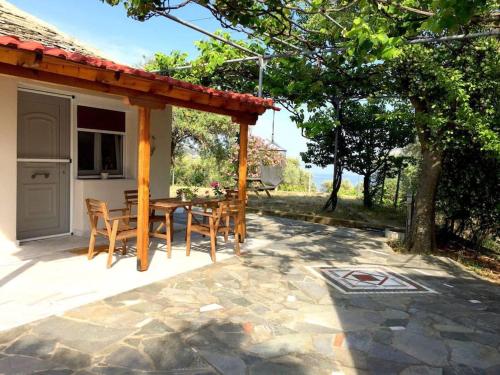 Grandma's House Aliki Thassos