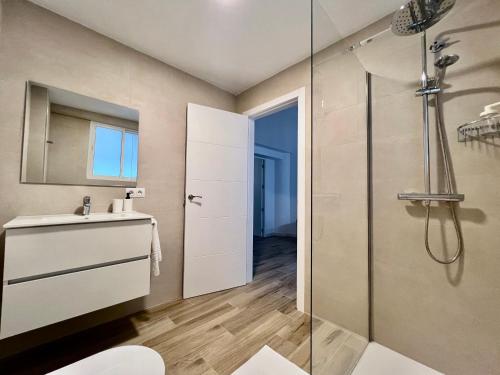 Los Naufragos Beach Apartment