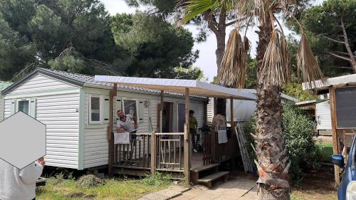 Mobile home camping Pedro