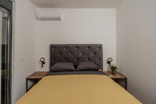 Gallery image of LUX Seafront APT - Close to the Sea - Private Parking in Dobra Voda