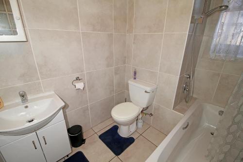 Un baño de JSA Studio