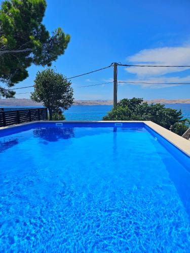 Beachfront Apartments Baricevic with Pool