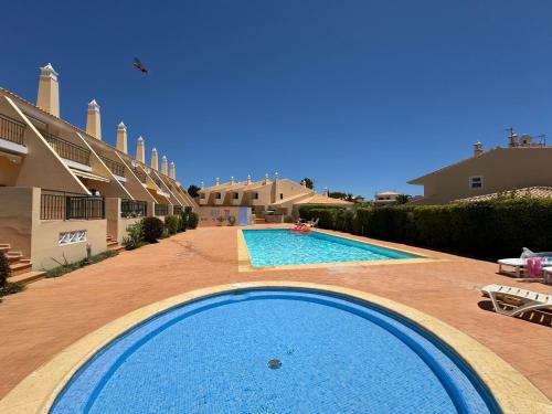 Casa Coral Azul