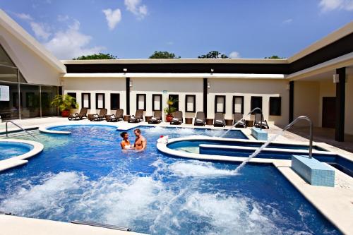 Gallery image of Select Club at Sandos Caracol All Inclusive - Adults Only Area in Playa del Carmen