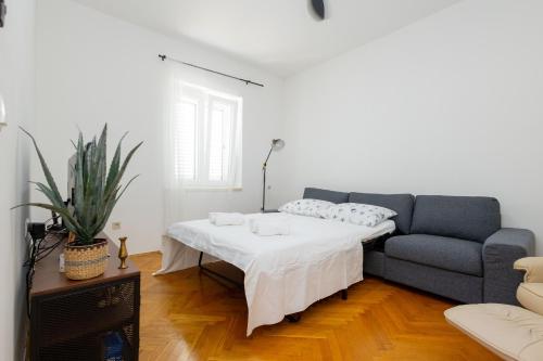 Koki's nest - Cozy apartment with terrace in Oldtown, near the beach
