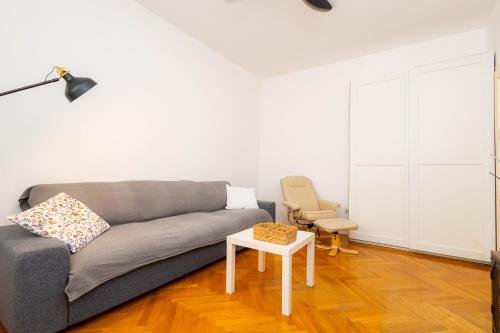 Koki's nest - Cozy apartment with terrace in Oldtown, near the beach